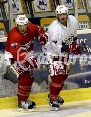 EBEL. Eishockeybundesliga. internes Testspiel KAC. Tyler Spurgeon, Johannes Kirisits. Klagenfurt am 12.8.2010
Foto: Kuess
---
pressefotos, pressefotografie, kuess, qs, qspictures, sport, bild, bilder, bilddatenbank