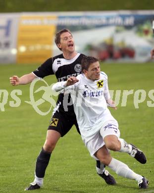 Fusball Kaerntner Liga. St. Veit gegen Spittal. Hoelbling Patrick (St.Veit), Neidhardt Claus (Spittal). St. Veit, 13.8.2010. 
Foto: Kuess
---
pressefotos, pressefotografie, kuess, qs, qspictures, sport, bild, bilder, bilddatenbank