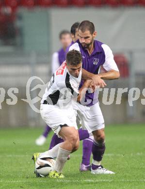 Fussball OEFB Cup. SK Austria Klagenfurt gegen LASK. Oliver Pusztai (Klagenfurt), Daniel Kogler (LASK). Klagenfurt, am 14.8.2010.
Foto: Kuess
---
pressefotos, pressefotografie, kuess, qs, qspictures, sport, bild, bilder, bilddatenbank