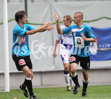 Fussball OEFB Cup. SAK KLagenfurt gegen WAC/St. Andrae. Torjubel Christian Falk, Stefan Korepp (WAC/St. Andrae). Klagenfurt, am 14.8.2010.
Foto: Kuess
---
pressefotos, pressefotografie, kuess, qs, qspictures, sport, bild, bilder, bilddatenbank