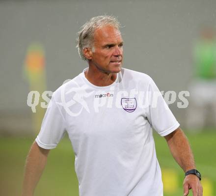 Fussball OEFB Cup. SK Austria Klagenfurt gegen LASK. Trainer Walter Schoppitsch (Klagenfurt). Klagenfurt, am 14.8.2010.
Foto: Kuess
---
pressefotos, pressefotografie, kuess, qs, qspictures, sport, bild, bilder, bilddatenbank