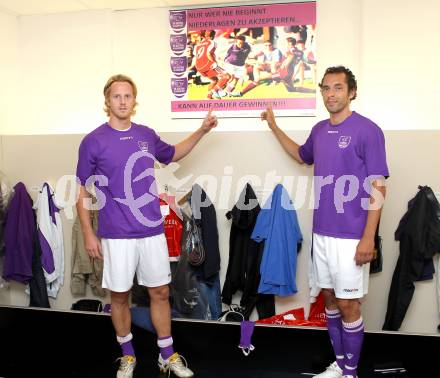 Fussball. SK Austria Klagenfurt. Johannes Isopp, Christian Prawda. Klagenfurt, 6.8.2010.
Foto: Kuess
---
pressefotos, pressefotografie, kuess, qs, qspictures, sport, bild, bilder, bilddatenbank