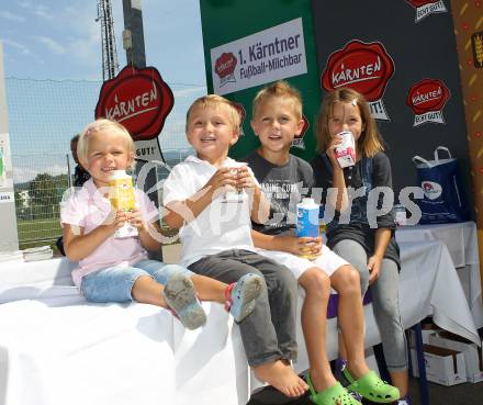 Fussball. SK Austria Klagenfurt.  1. Kaerntner Fussball Milchbar. Klagenfurt, 14.8.2010.
Foto: Kuess
---
pressefotos, pressefotografie, kuess, qs, qspictures, sport, bild, bilder, bilddatenbank