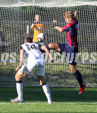 Fussball Unterliga Ost. SV Ludmannsdorf gegen Annabichler SV. Dejan Smeh (Ludmannsdorf), Armin Muharemovic (ASV). Ludmannsdorf, am 15.8.2010.
Foto: Kuess
---
pressefotos, pressefotografie, kuess, qs, qspictures, sport, bild, bilder, bilddatenbank