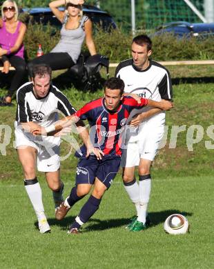 Fussball Unterliga Ost. SV Ludmannsdorf gegen Annabichler SV. Marco Koller (Ludmannsdorf), Admir Icanovic (ASV). Ludmannsdorf, am 15.8.2010.
Foto: Kuess
---
pressefotos, pressefotografie, kuess, qs, qspictures, sport, bild, bilder, bilddatenbank