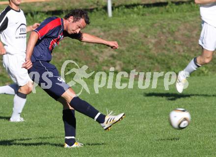 Fussball Unterliga Ost. SV Ludmannsdorf gegen Annabichler SV. Michael Sablatnik (Ludmannsdorf). Ludmannsdorf, am 15.8.2010.
Foto: Kuess
---
pressefotos, pressefotografie, kuess, qs, qspictures, sport, bild, bilder, bilddatenbank