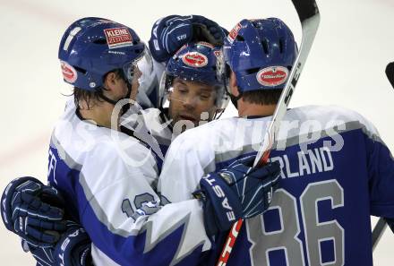 Eishockey. Testspiel. VSV gegen HDD Tilia Olimpija. Torjubel (VSV).
Bled, 19.8.2010.
Foto: Kuess
---
pressefotos, pressefotografie, kuess, qs, qspictures, sport, bild, bilder, bilddatenbank