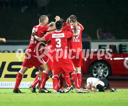 Fussball 1. Liga. RZ Pellets WAC/St. Andrae gegen Trenkwalder Admira. Jubel Admira. Wolfsberg, 20.8.2010.
Foto: Kuess

---
pressefotos, pressefotografie, kuess, qs, qspictures, sport, bild, bilder, bilddatenbank