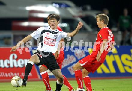 Fussball 1. Liga. RZ Pellets WAC/St. Andrae gegen Trenkwalder Admira. Christian Falk,  (WAC), Daniel Toth (Admira): Wolfsberg, 20.8.2010.
Foto: Kuess

---
pressefotos, pressefotografie, kuess, qs, qspictures, sport, bild, bilder, bilddatenbank