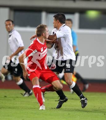 Fussball 1. Liga. RZ Pellets WAC/St. Andrae gegen Trenkwalder Admira. Markus Kreuz,  (WAC), Christopher Dibon (Admira): Wolfsberg, 20.8.2010.
Foto: Kuess

---
pressefotos, pressefotografie, kuess, qs, qspictures, sport, bild, bilder, bilddatenbank