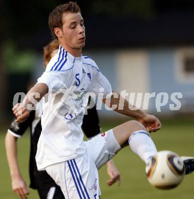 Fussball. Kaerntner Liga. SK Treibach gegen SV Spittal/Drau. Golznig Michael (Treibach). Treibach am 20.8.2010
Foto: Kuess
---
pressefotos, pressefotografie, kuess, qs, qspictures, sport, bild, bilder, bilddatenbank