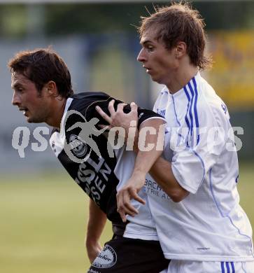 Fussball. Kaerntner Liga. SK Treibach gegen SV Spittal/Drau. Schimmel Christian (Treibach) Plattner Manuel (Spittal). Treibach am 20.8.2010
Foto: Kuess
---
pressefotos, pressefotografie, kuess, qs, qspictures, sport, bild, bilder, bilddatenbank