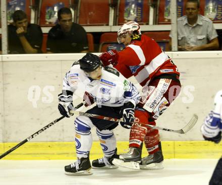 Eishockey Testspiel. EC KAC gegen Kassel Huskies.  Tyler Spurgeon (KAC),  Dueck Alexander (Kassel Huskies). Klagenfurt, am 22.8.2010.
Foto: Kuess 

---
pressefotos, pressefotografie, kuess, qs, qspictures, sport, bild, bilder, bilddatenbank