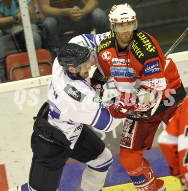 Eishockey Testspiel. EC KAC gegen Kassel Huskies. Sean Brown,  (KAC), Cameron Keith (Kassel Huskies). Klagenfurt, am 22.8.2010.
Foto: Kuess 

---
pressefotos, pressefotografie, kuess, qs, qspictures, sport, bild, bilder, bilddatenbank