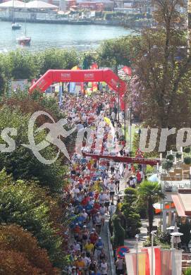 Kaernten laeuft. Halbmarathon von Velden nach Klagenfurt. Start in Velden. Velden, am 22.8.2010.
Foto: Kuess
---
pressefotos, pressefotografie, kuess, qs, qspictures, sport, bild, bilder, bilddatenbank