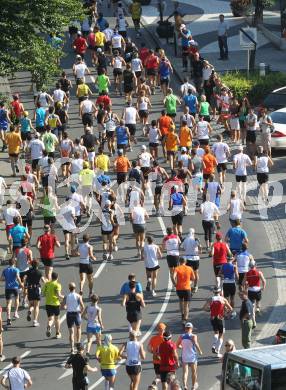 Kaernten laeuft. Halbmarathon von Velden nach Klagenfurt. Start in Velden. Velden, am 22.8.2010.
Foto: Kuess
---
pressefotos, pressefotografie, kuess, qs, qspictures, sport, bild, bilder, bilddatenbank