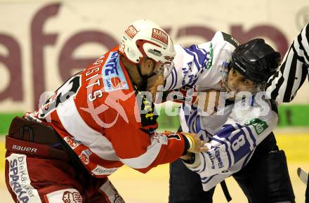 Eishockey Testspiel. EC KAC gegen Kassel Huskies. Schlaegerei, Johannes Kirisits,  (KAC),  Josh Soares (Kassel Huskies). Klagenfurt, am 22.8.2010.
Foto: Kuess 

---
pressefotos, pressefotografie, kuess, qs, qspictures, sport, bild, bilder, bilddatenbank