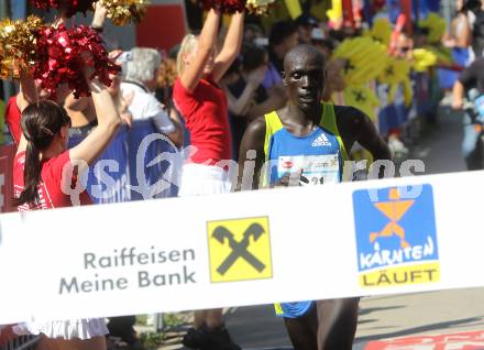 Kaernten laeuft. Halbmarathon von Velden nach Klagenfurt. Sieger Philemon Kisang (KEN). Velden, am 22.8.2010.
Foto: Kuess
---
pressefotos, pressefotografie, kuess, qs, qspictures, sport, bild, bilder, bilddatenbank