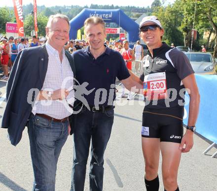 Kaernten laeuft. Halbmarathon von Velden nach Klagenfurt. Buergermeister Ferdinand Vouk, Werner Uran. Velden, am 22.8.2010.
Foto: Kuess
---
pressefotos, pressefotografie, kuess, qs, qspictures, sport, bild, bilder, bilddatenbank