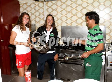 Segeln. Lara Vadlau, Jana Hausberger. Klagenfurt, 10.8.2010.
Foto: Kuess
---
pressefotos, pressefotografie, kuess, qs, qspictures, sport, bild, bilder, bilddatenbank