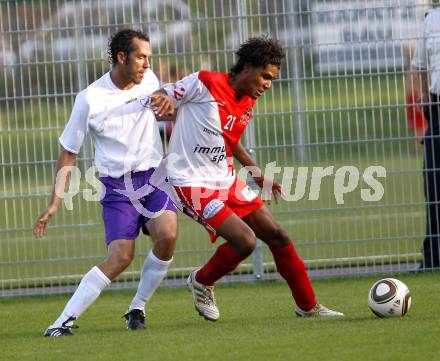 Fussball. KFV-Cup. KAC gegen SK Austria Klagenfurt. Oiwoh Brian (KAC), Prawda Christian (Austria Klagenfurt). Klagenfurt, 23.8.2010.
Foto: Kuess
---
pressefotos, pressefotografie, kuess, qs, qspictures, sport, bild, bilder, bilddatenbank