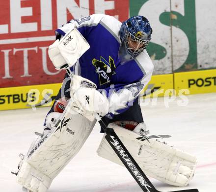 Eishockey. Testspiel. VSV gegen TWI HC Innsbruck. Bernhard Starkbaum (VSV). Villach, 24.8.2010.
Foto: Kuess


---
pressefotos, pressefotografie, kuess, qs, qspictures, sport, bild, bilder, bilddatenbank