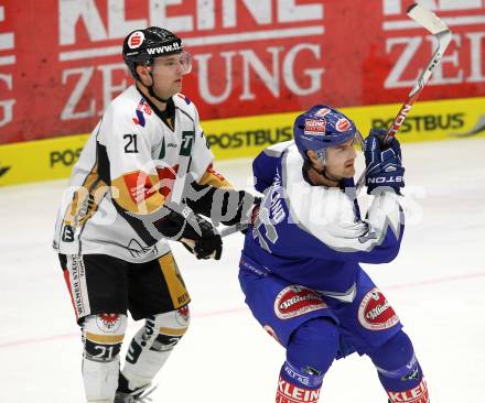 Eishockey. Testspiel. VSV gegen TWI HC Innsbruck. Jonathan Ferland (VSV), Andreas Sarg (Innsbruck). Villach, 24.8.2010.
Foto: Kuess


---
pressefotos, pressefotografie, kuess, qs, qspictures, sport, bild, bilder, bilddatenbank