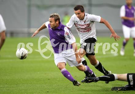 Fussball. Regionalliga. Austria Klagenfurt gegen Gleinstaetten. Kai Schoppitsch (Austria Klagenfurt), Prietl Manuel (Gleinstaetten). Klagenfurt, 28.8.2010.
Foto: Kuess

---
pressefotos, pressefotografie, kuess, qs, qspictures, sport, bild, bilder, bilddatenbank