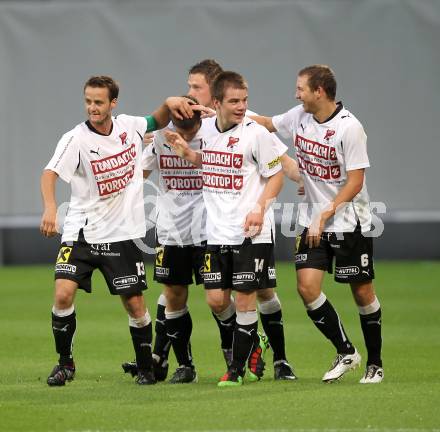 Fussball. Regionalliga. Austria Klagenfurt gegen Gleinstaetten. Torjubel (Gleinstaetten). Klagenfurt, 28.8.2010.
Foto: Kuess

---
pressefotos, pressefotografie, kuess, qs, qspictures, sport, bild, bilder, bilddatenbank