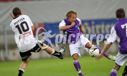 Fussball. Regionalliga. Austria Klagenfurt gegen Gleinstaetten.  Michael Kulnik (Austria Klagenfurt), Hutter Ewald (Gleinstaetten). Klagenfurt, 28.8.2010.
Foto: Kuess

---
pressefotos, pressefotografie, kuess, qs, qspictures, sport, bild, bilder, bilddatenbank