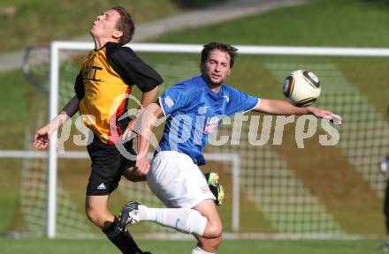 Fussball Unterliga Ost. ASKOE Koettmannsdorf gegen SV Kraig. Gernot Werner Lamprecht (Koettmannsdorf), Christian Salbrechter (Kraig). Koettmannsdorf, am 22.8.2010.
Foto: Kuess
---
pressefotos, pressefotografie, kuess, qs, qspictures, sport, bild, bilder, bilddatenbank