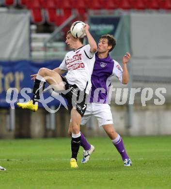 Fussball. Regionalliga. Austria Klagenfurt gegen Gleinstaetten. Wrienz Matthias (Austria Klagenfurt), Poljanec David (Gleinstaetten). Klagenfurt, 28.8.2010.
Foto: Kuess

---
pressefotos, pressefotografie, kuess, qs, qspictures, sport, bild, bilder, bilddatenbank