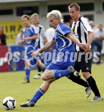 Fussball. Unterliga Ost. Magdalener SC gegen SV Union Raiba Ruden. Opriessnig Martin (Magdalen), Trdina Tadej (Ruden). Magdalen, 29.8.2010
Foto: Kuess
---
pressefotos, pressefotografie, kuess, qs, qspictures, sport, bild, bilder, bilddatenbank