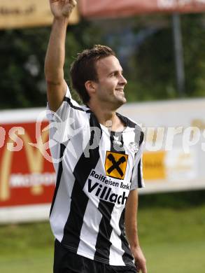 Fussball. Unterliga Ost. Magdalener SC gegen SV Union Raiba Ruden. Jubel De Roja Luca (Magdalen). Magdalen, 29.8.2010
Foto: Kuess
---
pressefotos, pressefotografie, kuess, qs, qspictures, sport, bild, bilder, bilddatenbank