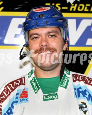 Eishockey. Bundesliga. VSV. Mannschaftsfoto. Kevin Mitchell. Villach, 31.8.2010.
Foto: Kuess
---
pressefotos, pressefotografie, kuess, qs, qspictures, sport, bild, bilder, bilddatenbank