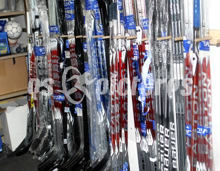 Eishockey. Bundesliga. VSV. Eishockeyschlaeger. Villach, 31.8.2010.
Foto: Kuess
---
pressefotos, pressefotografie, kuess, qs, qspictures, sport, bild, bilder, bilddatenbank