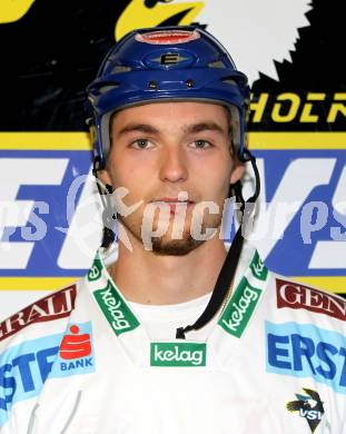 Eishockey. Bundesliga. VSV. Mannschaftsfoto. Marco Zorec. Villach, 31.8.2010.
Foto: Kuess
---
pressefotos, pressefotografie, kuess, qs, qspictures, sport, bild, bilder, bilddatenbank