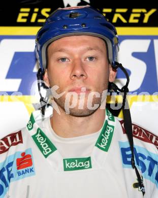 Eishockey. Bundesliga. VSV. Mannschaftsfoto. Matt Ryan. Villach, 31.8.2010.
Foto: Kuess
---
pressefotos, pressefotografie, kuess, qs, qspictures, sport, bild, bilder, bilddatenbank