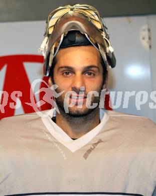 Eishockey Bundesliga. KAC. Chiodo Andy. Klagenfurt, 2.9.2010.
Foto: Kuess
---
pressefotos, pressefotografie, kuess, qs, qspictures, sport, bild, bilder, bilddatenbank