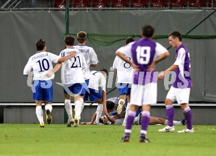 Fussball. Regionalliga. Austria Klagenfurt gegen FC Blau-Weiss Linz.  Jubel Linz. Klagenfurt, 3.9.2010.
Foto: Kuess

---
pressefotos, pressefotografie, kuess, qs, qspictures, sport, bild, bilder, bilddatenbank