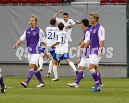 Fussball. Regionalliga. Austria Klagenfurt gegen FC Blau-Weiss Linz.  Torjubel Linz. Klagenfurt, 3.9.2010.
Foto: Kuess

---
pressefotos, pressefotografie, kuess, qs, qspictures, sport, bild, bilder, bilddatenbank