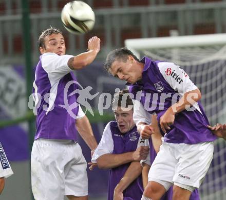 Fussball. Regionalliga. Austria Klagenfurt gegen FC Blau-Weiss Linz.  Kai Schoppitsch, Martin Tschernuth, Martin Salentinig (Austria Klagenfurt). Klagenfurt, 3.9.2010.
Foto: Kuess

---
pressefotos, pressefotografie, kuess, qs, qspictures, sport, bild, bilder, bilddatenbank