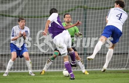 Fussball. Regionalliga. Austria Klagenfurt gegen FC Blau-Weiss Linz.  Christian Prawda (Austria Klagenfurt), David Wimleitner (Linz). Klagenfurt, 3.9.2010.
Foto: Kuess

---
pressefotos, pressefotografie, kuess, qs, qspictures, sport, bild, bilder, bilddatenbank