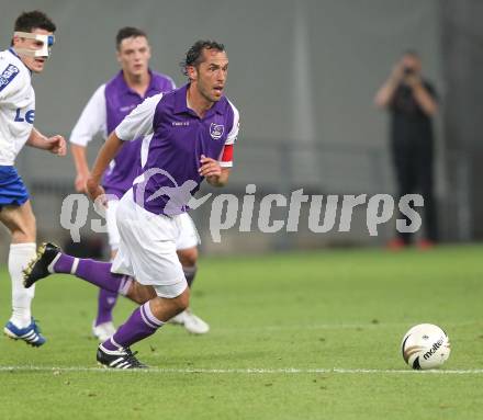 Fussball. Regionalliga. Austria Klagenfurt gegen FC Blau-Weiss Linz.  Christian Prawda (Austria Klagenfurt). Klagenfurt, 3.9.2010.
Foto: Kuess

---
pressefotos, pressefotografie, kuess, qs, qspictures, sport, bild, bilder, bilddatenbank