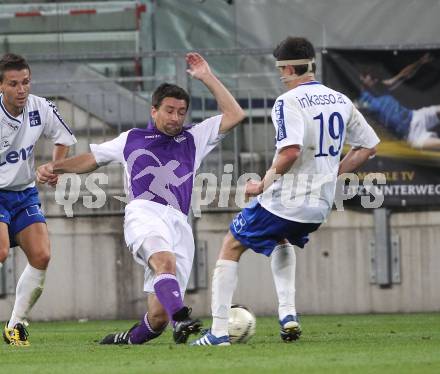 Fussball. Regionalliga. Austria Klagenfurt gegen FC Blau-Weiss Linz.  Christian Sablatnig, (Austria Klagenfurt), Manuel Hartl (Linz). Klagenfurt, 3.9.2010.
Foto: Kuess

---
pressefotos, pressefotografie, kuess, qs, qspictures, sport, bild, bilder, bilddatenbank