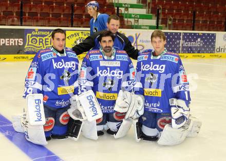 Eishockey Bundesliga. VSV. Mannschaftsfototermin. Starkbaum Bernhard, Prohaska Gert, Skacal Manuel, Kerschbaumer Markus. Villach, 8.9.2010.
Foto: Kuess
---
pressefotos, pressefotografie, kuess, qs, qspictures, sport, bild, bilder, bilddatenbank