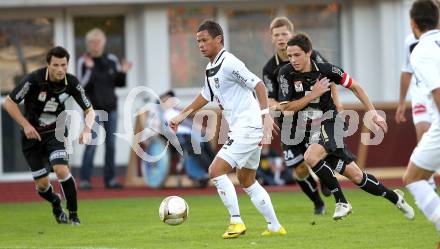 Fussball. Erste Liga. RZ Pellets WAC/St. Andrae gegen TSV Sparkasse Hartberg. Marco Sahanek, (WAC), Robert Strobl, Michael koelbl (Hartberg). Wolfsberg, 10.9.2010. 
Foto: Kuess

---
pressefotos, pressefotografie, kuess, qs, qspictures, sport, bild, bilder, bilddatenbank