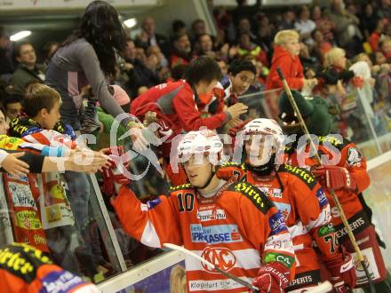 EBEL. Eishockey Bundesliga. KAC gegen VSV.  SCOFIELD Tyler, KALT Dieter (KAC). Klagenfurt, am 10.9.2010.
Foto: Kuess 

---
pressefotos, pressefotografie, kuess, qs, qspictures, sport, bild, bilder, bilddatenbank