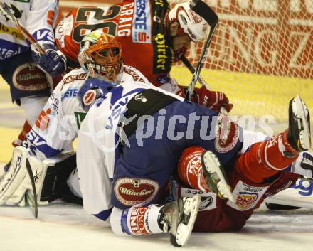 EBEL. Eishockey Bundesliga. KAC gegen VSV. Mike Craig, Gregor Hager (KAC), Gert Prohaska, Michael Martin (VSV). Klagenfurt, am 10.9.2010.
Foto: Kuess 
---
pressefotos, pressefotografie, kuess, qs, qspictures, sport, bild, bilder, bilddatenbank