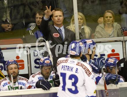 EBEL. Eishockey Bundesliga. KAC gegen VSV. Co-Trainer Mike Stewart (VSV). Klagenfurt, am 10.9.2010.
Foto: Kuess 
---
pressefotos, pressefotografie, kuess, qs, qspictures, sport, bild, bilder, bilddatenbank